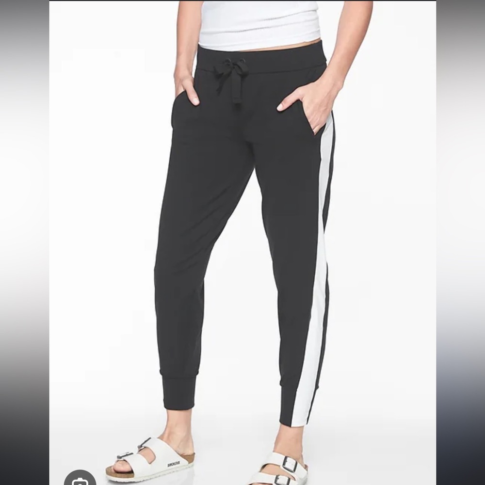 Athleta Women's‎ Side Stripe Metro Jogger Black Size Medium